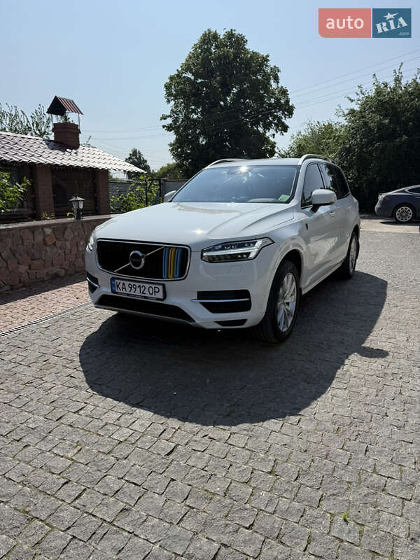 Внедорожник / Кроссовер Volvo XC90 2019 в 