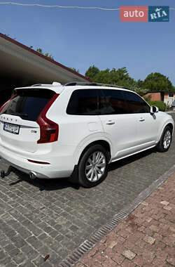 Внедорожник / Кроссовер Volvo XC90 2019 в 