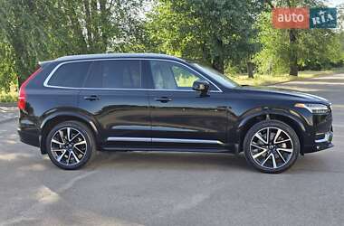 Внедорожник / Кроссовер Volvo XC90 2022 в 