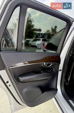 Внедорожник / Кроссовер Volvo XC90 2015 в 