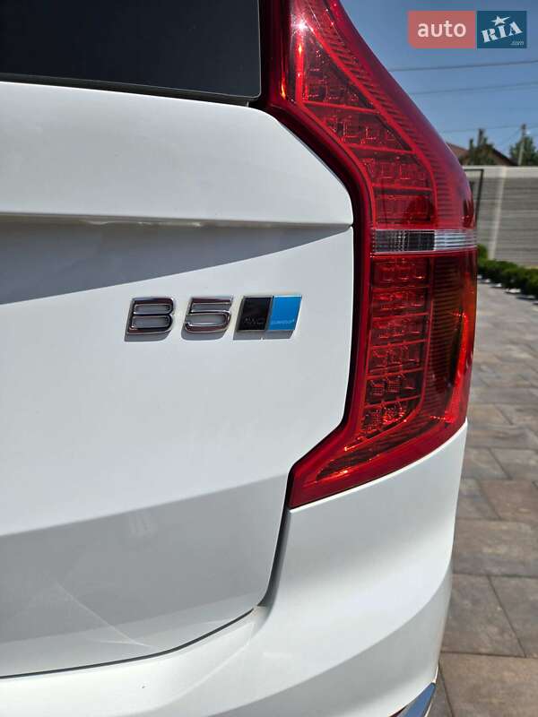 Позашляховик / Кросовер Volvo XC90 2020 в Дніпрі