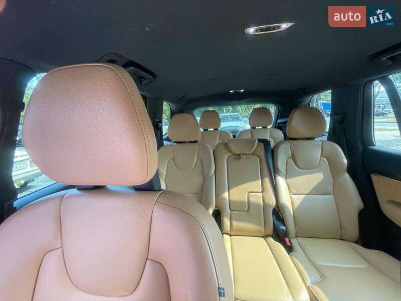 Позашляховик / Кросовер Volvo XC90 2015 в Києві