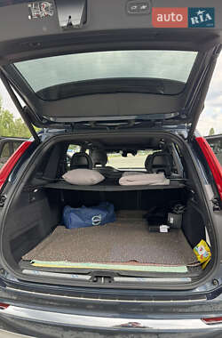 Внедорожник / Кроссовер Volvo XC90 2021 в 