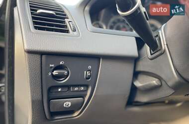 Внедорожник / Кроссовер Volvo XC90 2014 в 