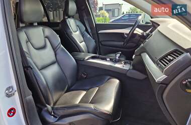 Внедорожник / Кроссовер Volvo XC90 2017 в 