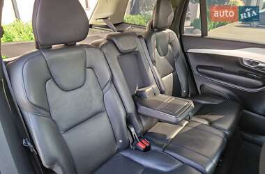 Внедорожник / Кроссовер Volvo XC90 2017 в 