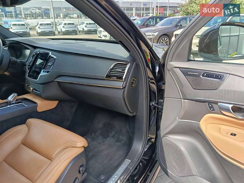 Позашляховик / Кросовер Volvo XC90 2021 в Києві