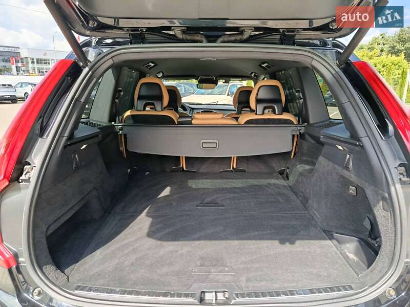Позашляховик / Кросовер Volvo XC90 2021 в Києві