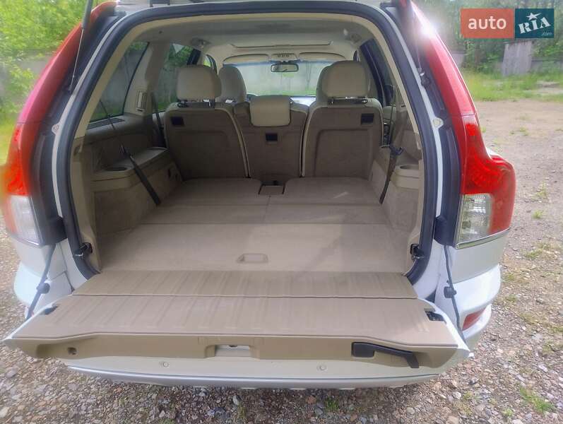 Внедорожник / Кроссовер Volvo XC90 2011 в Чернигове