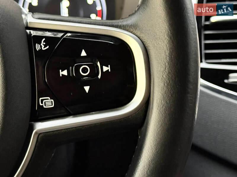 Внедорожник / Кроссовер Volvo XC90 2016 в Киеве