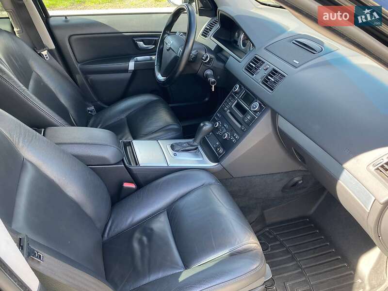 Внедорожник / Кроссовер Volvo XC90 2013 в Луцке