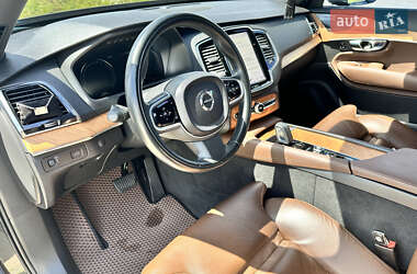 Внедорожник / Кроссовер Volvo XC90 2021 в 