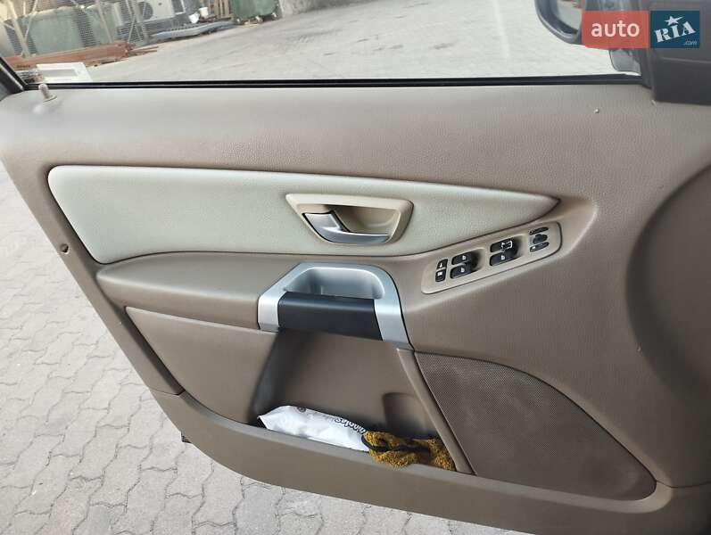 Внедорожник / Кроссовер Volvo XC90 2006 в Труханове