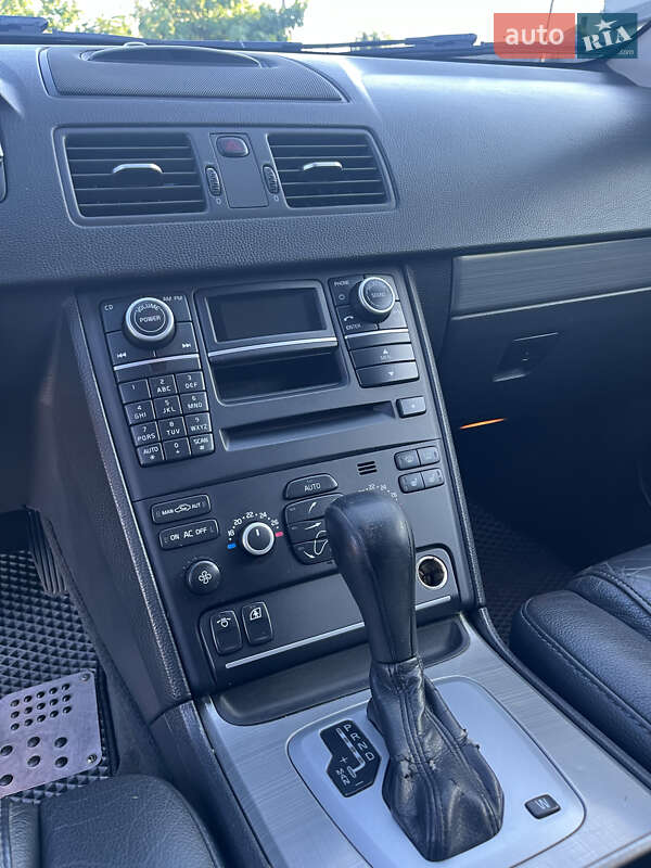 Внедорожник / Кроссовер Volvo XC90 2011 в Иршаве