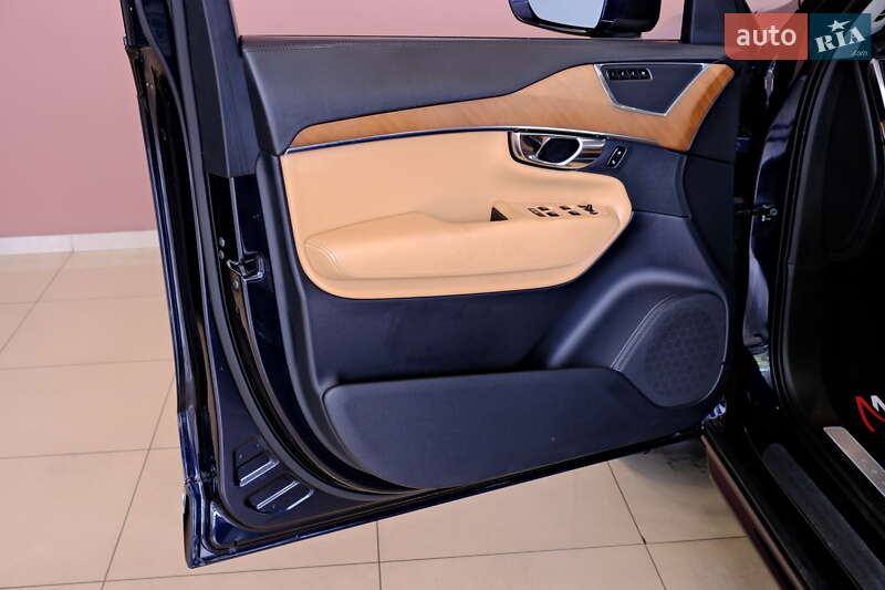 Внедорожник / Кроссовер Volvo XC90 2016 в Одессе