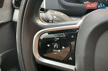 Внедорожник / Кроссовер Volvo XC90 2020 в 