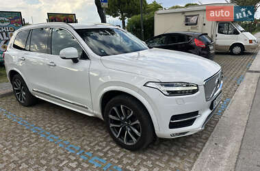 Внедорожник / Кроссовер Volvo XC90 2017 в 