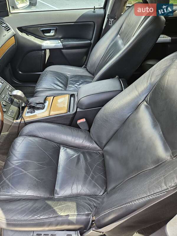 Внедорожник / Кроссовер Volvo XC90 2003 в Львове