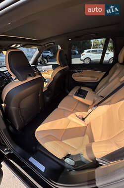 Внедорожник / Кроссовер Volvo XC90 2024 в 