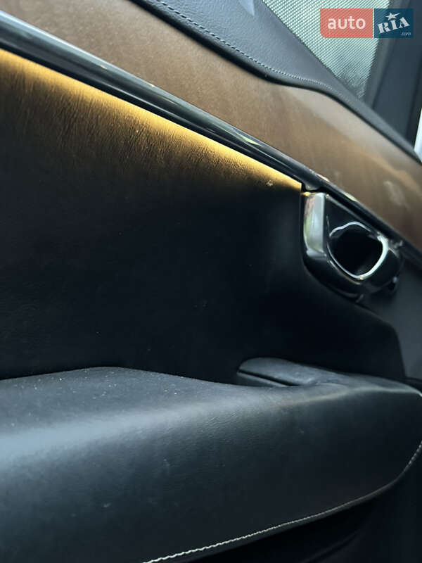 Внедорожник / Кроссовер Volvo XC90 2019 в Старом Самборе фото 11 Внедорожник / Кроссовер Volvo XC90 2019 в Старом Самборе