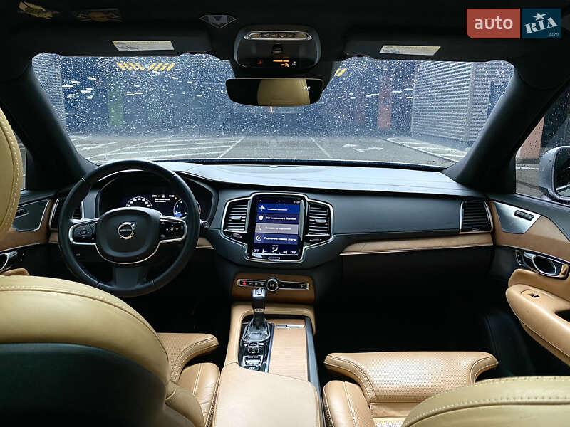 Внедорожник / Кроссовер Volvo XC90 2015 в Киеве