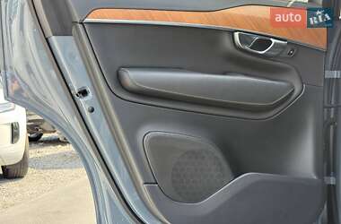 Внедорожник / Кроссовер Volvo XC90 2020 в 