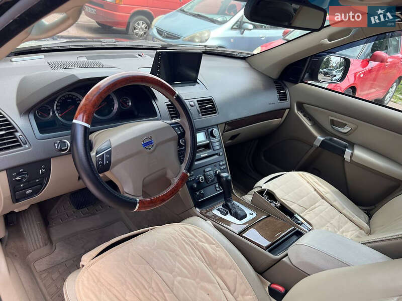 Внедорожник / Кроссовер Volvo XC90 2010 в Киеве