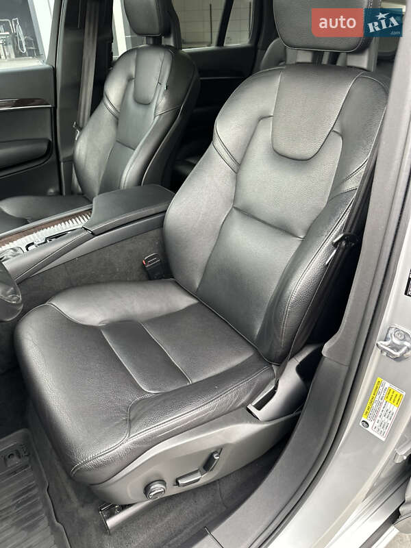 Внедорожник / Кроссовер Volvo XC90 2016 в Владимире