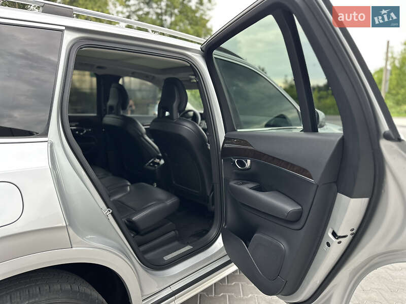 Внедорожник / Кроссовер Volvo XC90 2016 в Владимире
