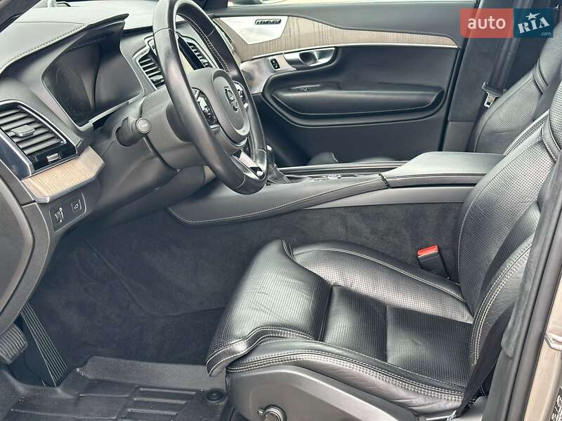 Внедорожник / Кроссовер Volvo XC90 2019 в Киеве