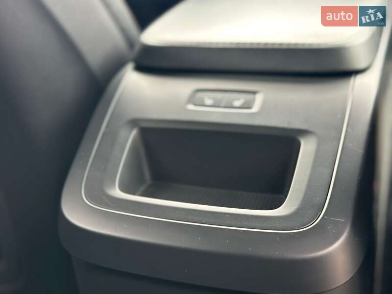 Внедорожник / Кроссовер Volvo XC90 2019 в Киеве