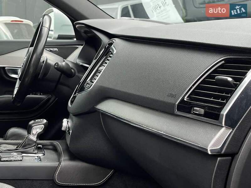 Внедорожник / Кроссовер Volvo XC90 2016 в Львове