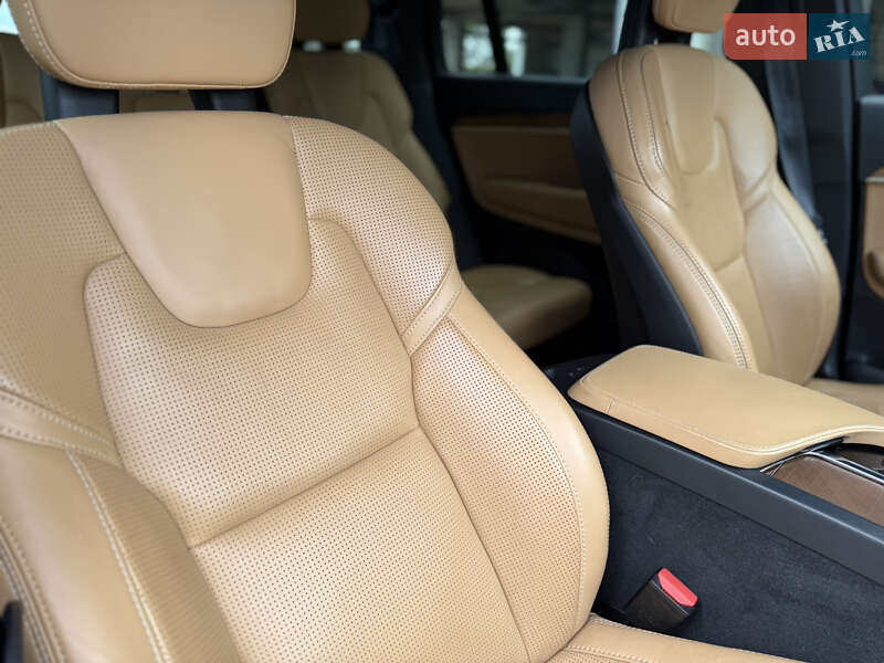 Внедорожник / Кроссовер Volvo XC90 2017 в Киеве