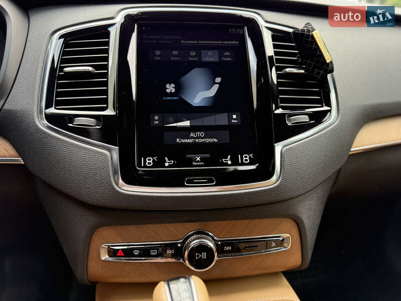 Внедорожник / Кроссовер Volvo XC90 2017 в Киеве