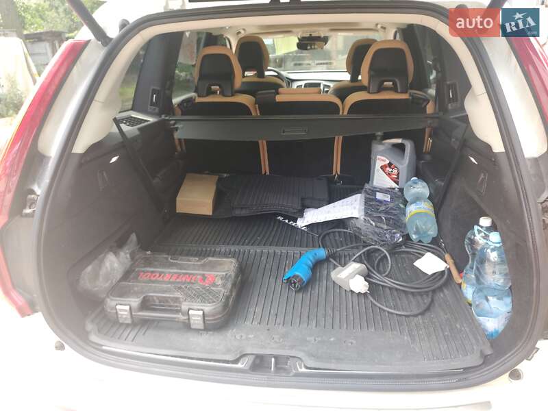 Позашляховик / Кросовер Volvo XC90 2016 в Ірпені