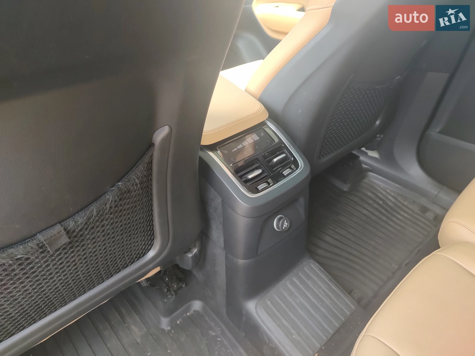 2016 Volvo XC90 - мініатюра 20