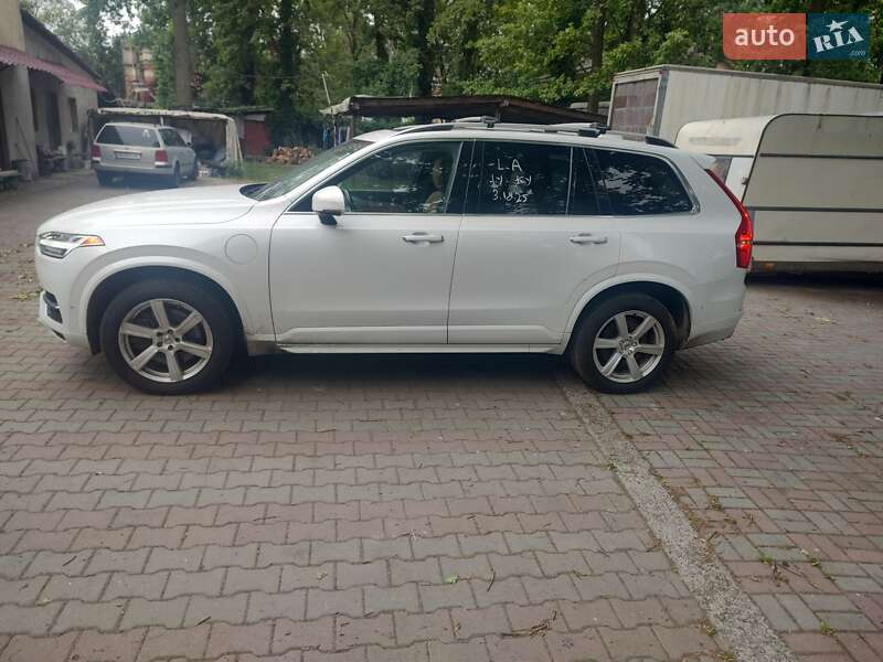 Позашляховик / Кросовер Volvo XC90 2016 в Ірпені