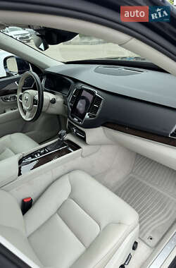Внедорожник / Кроссовер Volvo XC90 2015 в 