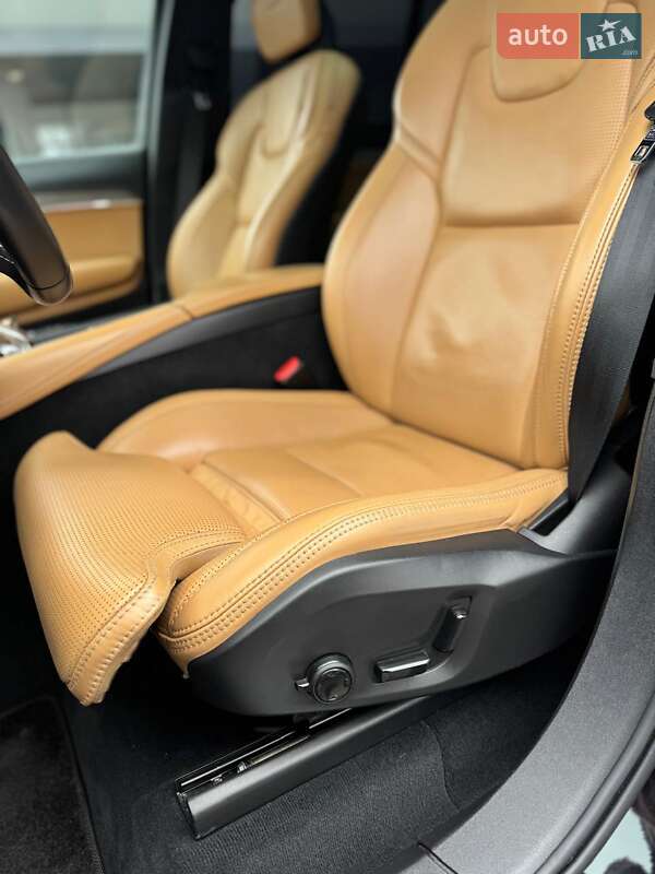 Внедорожник / Кроссовер Volvo XC90 2020 в Хмельницком