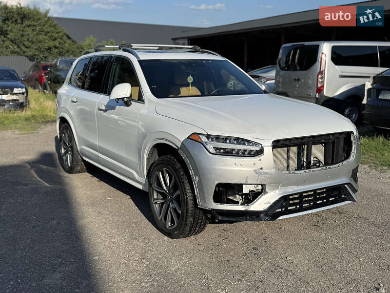 Volvo XC90 2019