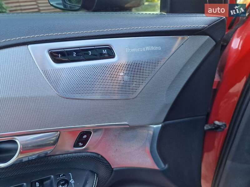 Внедорожник / Кроссовер Volvo XC90 2018 в Львове