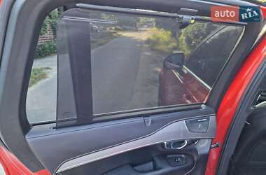 Внедорожник / Кроссовер Volvo XC90 2018 в 