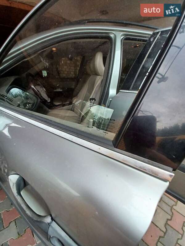 Внедорожник / Кроссовер Volvo XC90 2003 в Луцке