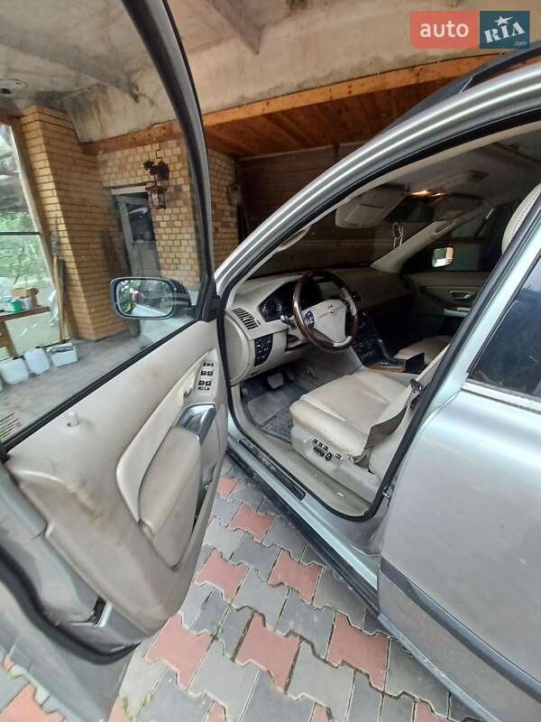 Внедорожник / Кроссовер Volvo XC90 2003 в Луцке