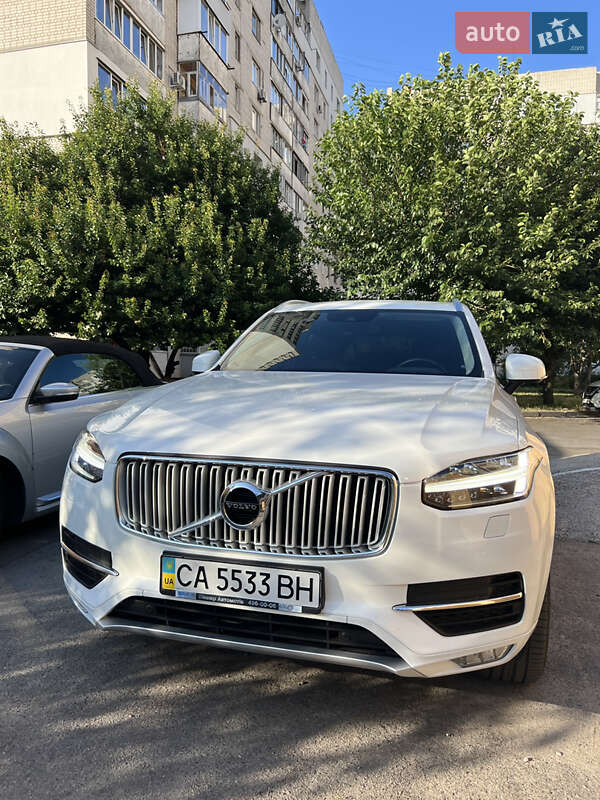 Volvo XC90 2017