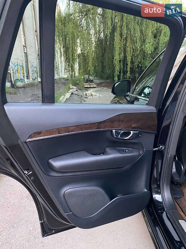 Внедорожник / Кроссовер Volvo XC90 2016 в Львове фото 13 Внедорожник / Кроссовер Volvo XC90 2016 в Львове