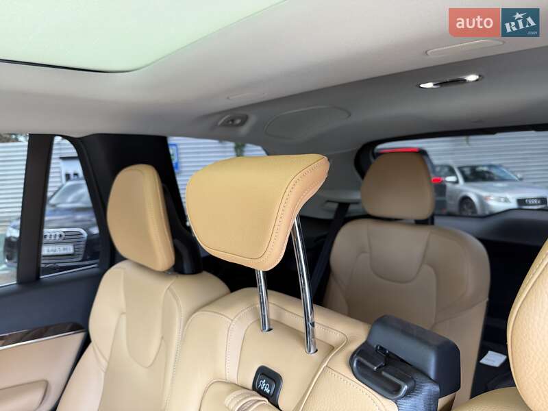 Позашляховик / Кросовер Volvo XC90 2015 в Києві