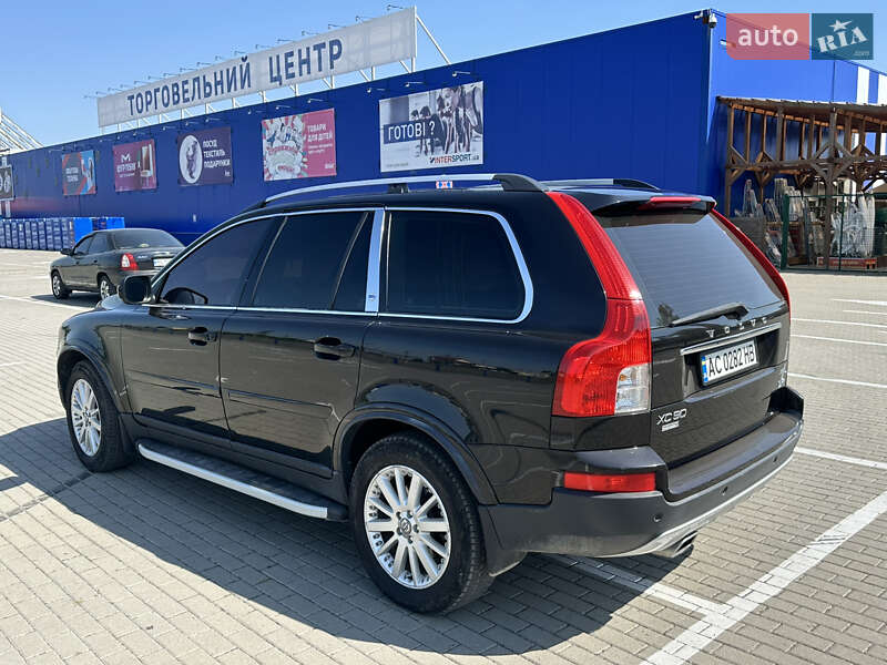 Внедорожник / Кроссовер Volvo XC90 2006 в Нововолынске