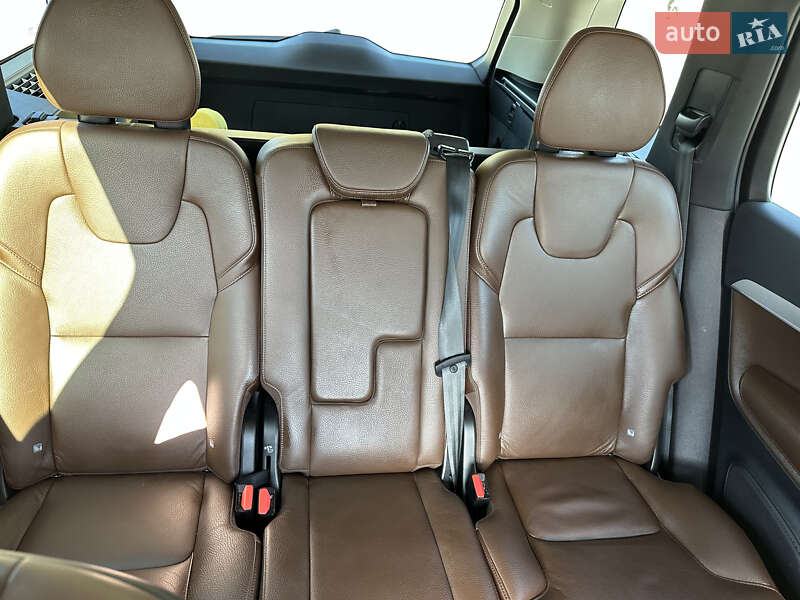 Внедорожник / Кроссовер Volvo XC90 2019 в Киеве