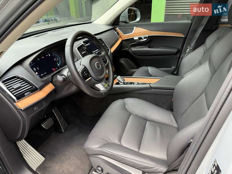Внедорожник / Кроссовер Volvo XC90 2024 в Киеве